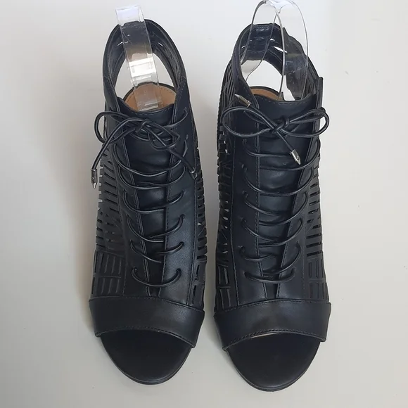 Sam Edelman Rocco Lace up Ankle Boots Womens 7 Black Laser Cut Open Peep Toe - Picture 12 of 13